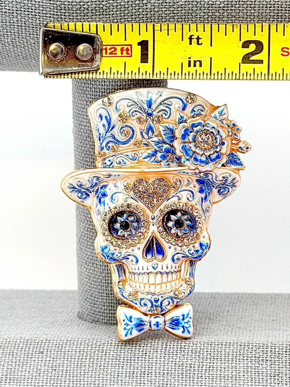 Gothic Top Hat Skull Brooch for Halloween